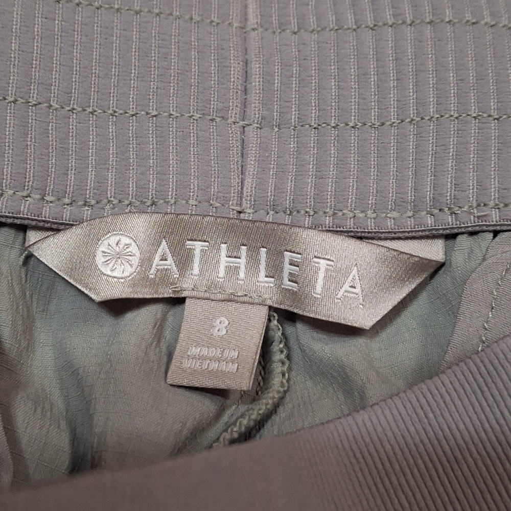 Athleta Mod Trekkie Crop Pants 291743-01 Gray Nylon Zipper Ankle Women Size 8 - Picture 2 of 16